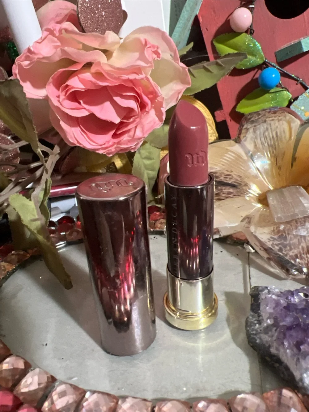 HTF URBAN DECAY Vice Lipstick 3.4 g / WT. 0.11 Oz. CRISIS cream NWOB